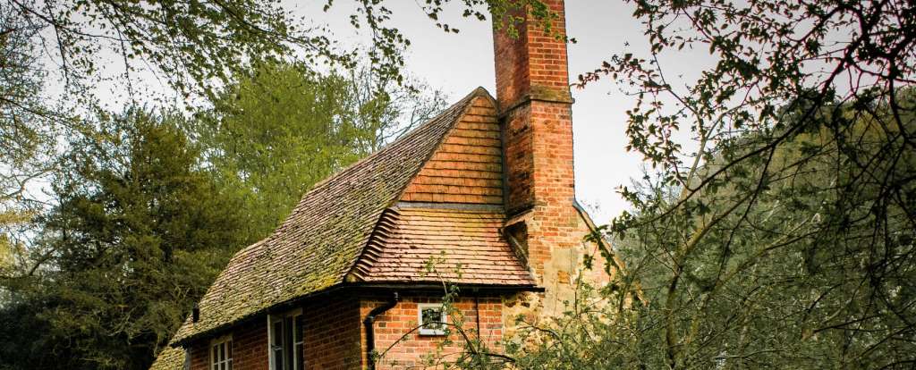 Essential Guide to Annual Chimney Sweeping Keep Your Home Safe