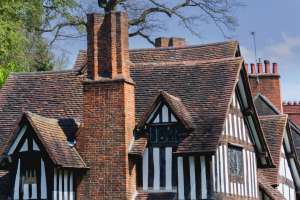 Read more about the article Professional Chimney Sweeping Guide: Essential Maintenance Schedules