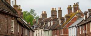 Read more about the article Choosing a Certified Chimney Sweep: What to Look For