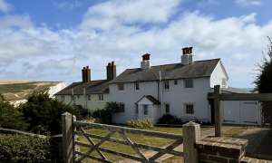 Read more about the article Protect Your Chimney from Summer Damage: Why April is the Ideal Time for Sweeping