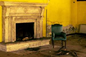 Read more about the article Brown Stains on Walls Near Chimney: What Causes Them and How to Manage UK Homes 2025