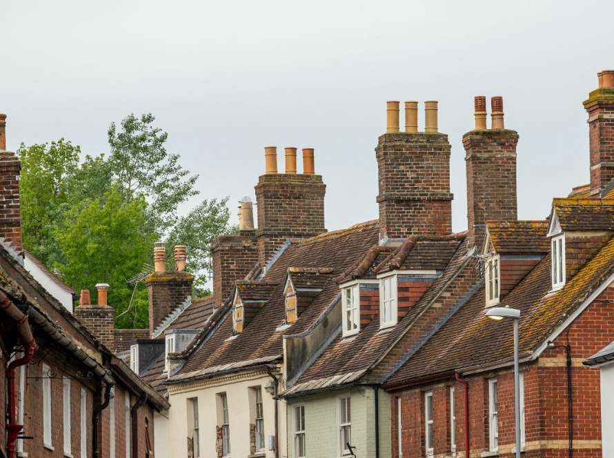 Non-DEFRA Woodburners Why Smokeless Fuel Usually Isn't an Option